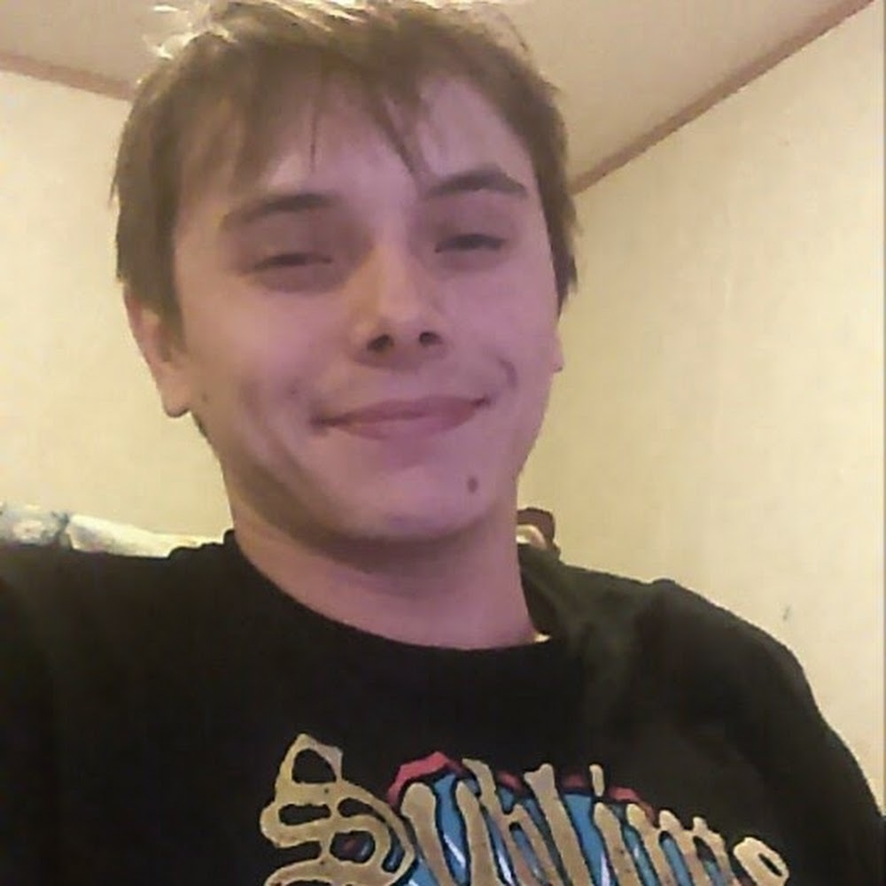 Meet your Posher, Dustin